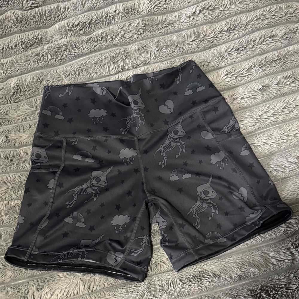 CVG Unicorn m/ Broken Heart Athletic Shorts - Picture 3 of 5
